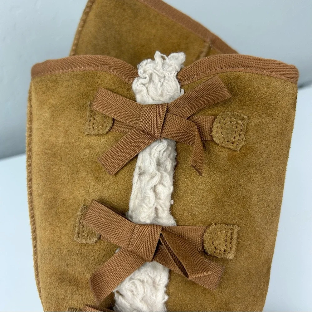 Koolaburra by Ugg Victoria tall tan suede faux fur boots girls size 2